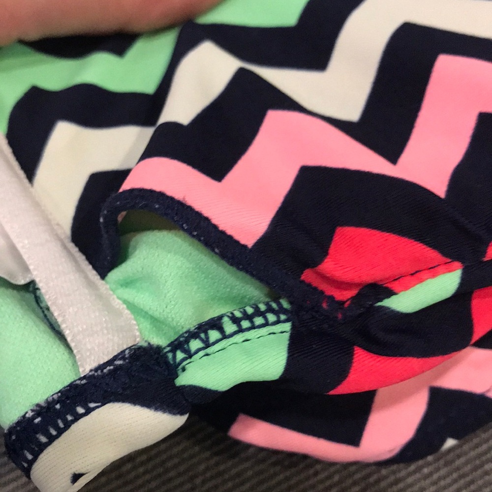 Patterned bikini never worn - Picture 6 of 7